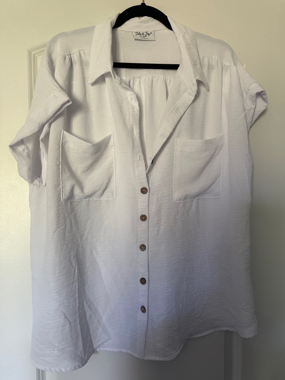 Relaxed White Button-Down Pocket Shirt - Lightweight Short Sleeve